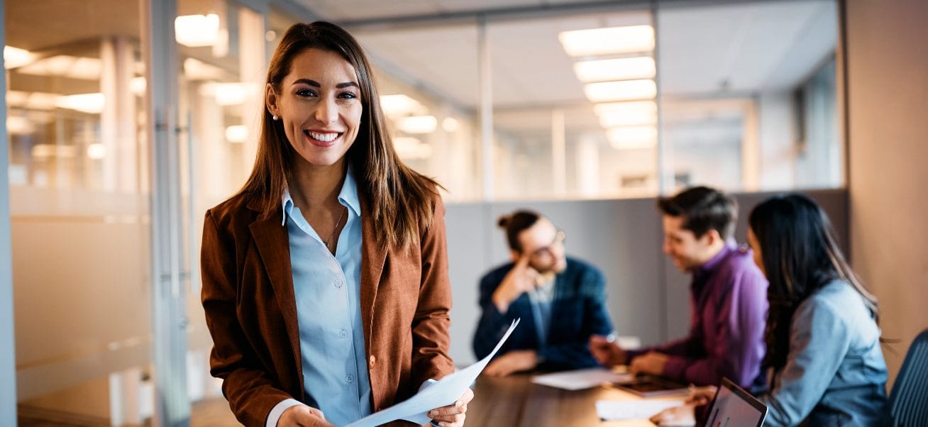 Difference Between Leadership and Management – And Why You Need Both