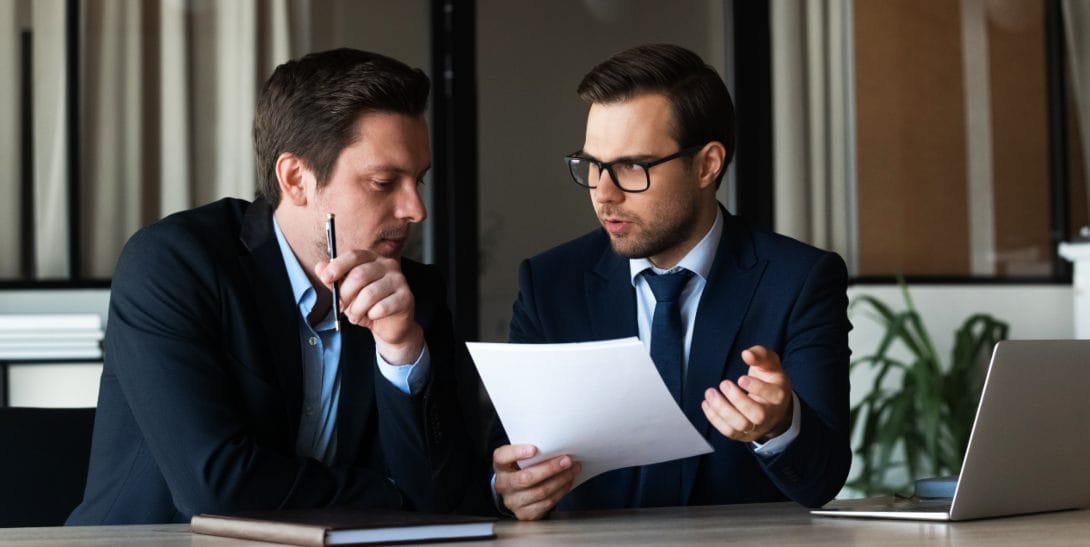 How Contract Management Training Improves Negotiation and Review Skills